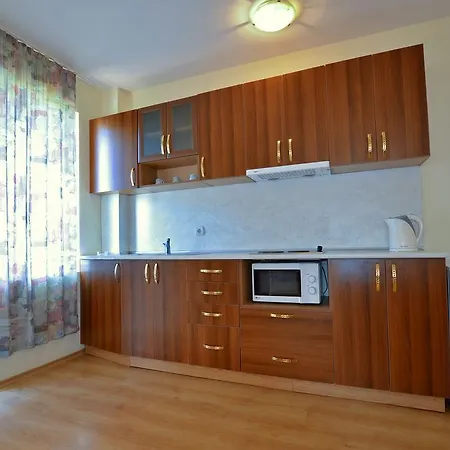 Rossitsa Holiday Apartment *